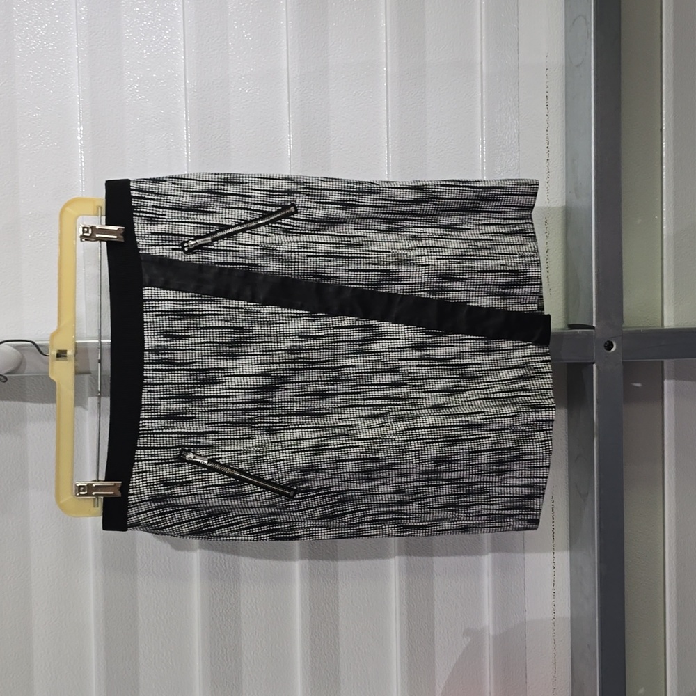 Rafaella skirt size‎ 8